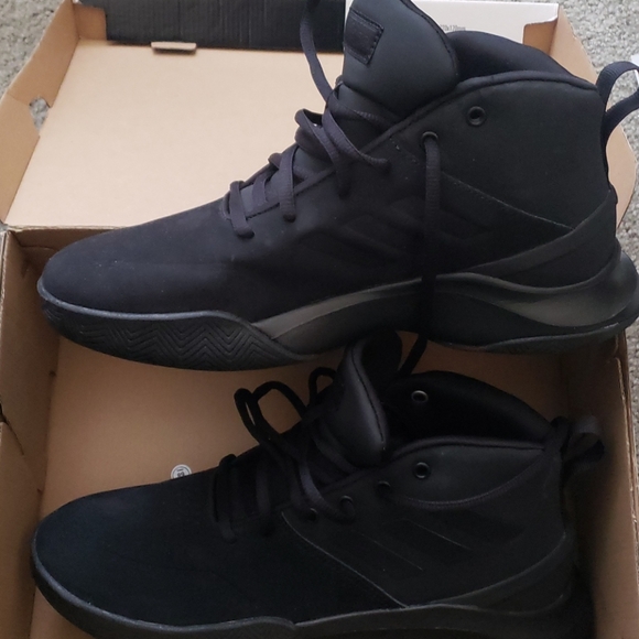adidas Other - SIZE DIF Adidas NIB cloudfoam basketball shoe
